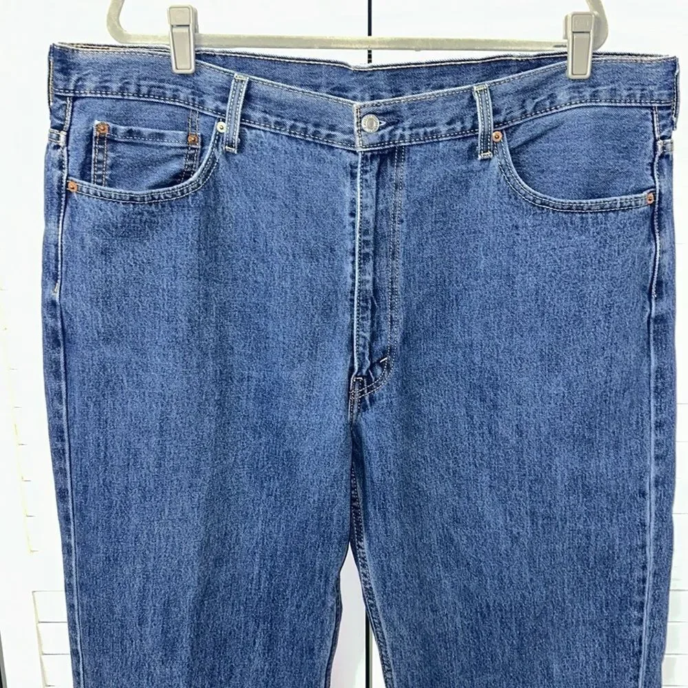 Levi's 550 Jeans Waist 44 Inseam 29  Relax Fit Denim **